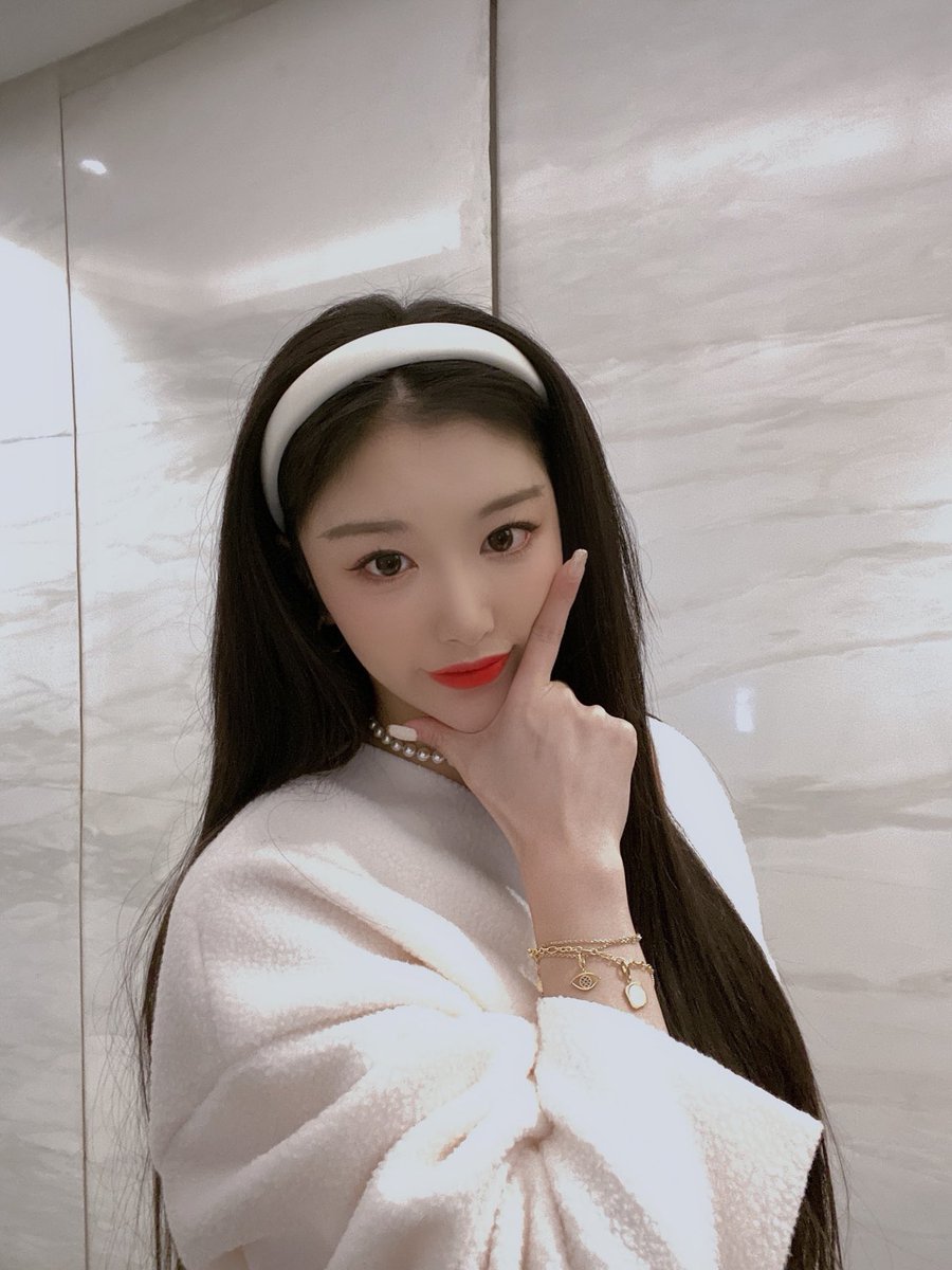 xueerpics's tweet photo. #KONGXUEER #孔雪儿 #THE9 https://t.co/PzGyiFaJEC