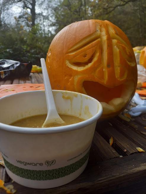 ElvyCurious's tweet photo. We have been making tonnes of #soup in groups and #communites to bring them together #outdoors for some #fire #food and #connection. We are #grateful for our donations on #crowdfunder, and to M&S, #Fruutbox, the #realjunkfoodproject plymouth and #vegware. #povertyproof #SOUPER! https://t.co/orgNuBTxLN