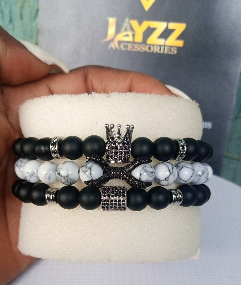 JayzzAccessoris's tweet photo. @MARKETPLACEGRP1 Beautiful Unisex bead bracelets and a perfect gift for a loved one 😍

1st frame: N7000
2nd frame: N5500
3rd frame: N6000
4th frame: N4500 https://t.co/oVCKQHaxLj