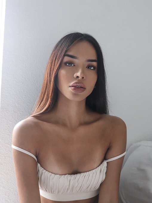 The face + the body https://t.co/kutrTmBT1o