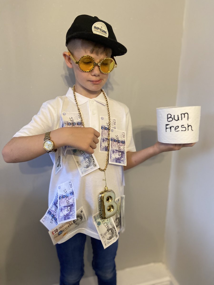 Emmajsharland86's tweet photo. @davidwalliams Evan dressed up as a Billionaire Boy.  We have had lots of giggles reading this book and chose it for love a book week in school💰💵🧻 #BumFresh https://t.co/SjJvi48P7E