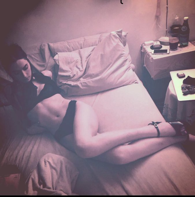 A moment / in passing / in quarantine / eye blinks blind / the shutter eternal / a flutter of lashes<a href="/tag/latexqueen"class="tags"><span>#latexqueen</span></a>