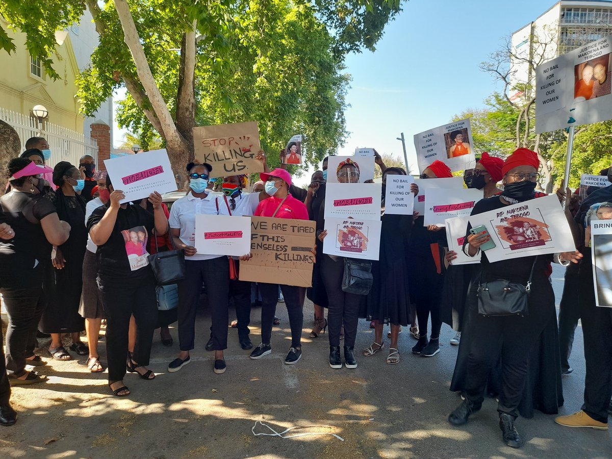  #MurderedBusinessWomen Outside court Makoena's sister says they have been told that Makoena's husband orchestrated the murders. "He was the mastermind" @eNCA
