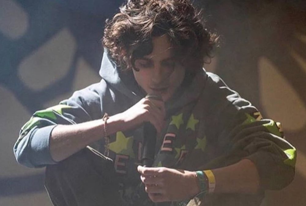 I’m selling this hoodie (size medium) for $300- if you’re interested dm me!