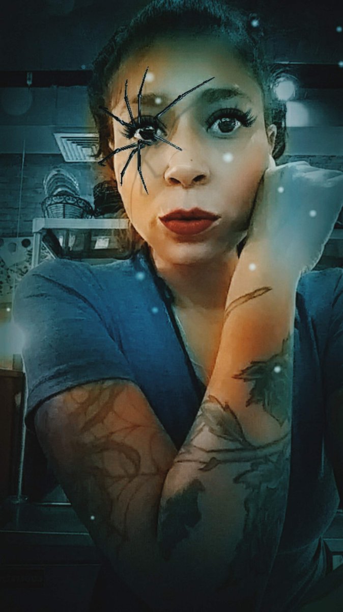 spideeswebs's tweet photo. No more work 'cause its my weekend baby 💃
#whenitsslowatwork #playwithfilters #2020ishalloween https://t.co/3i9B0i5dIs