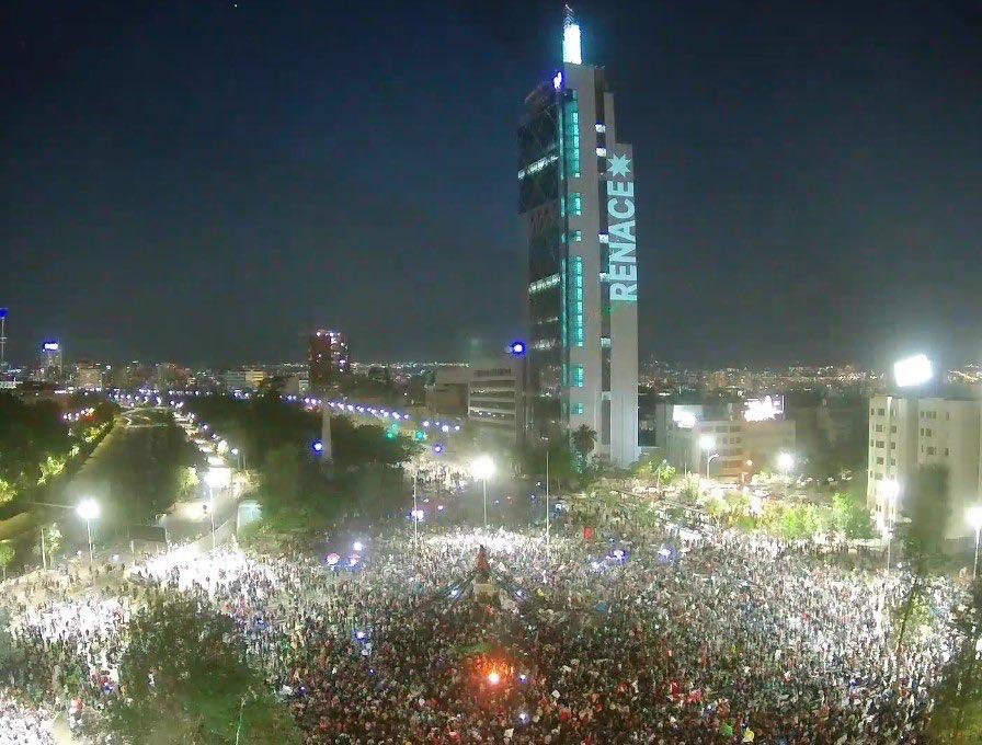 compromis's tweet photo. 🇨🇱Bon dia i ¡viva Chile! https://t.co/vzxPcFfEx7