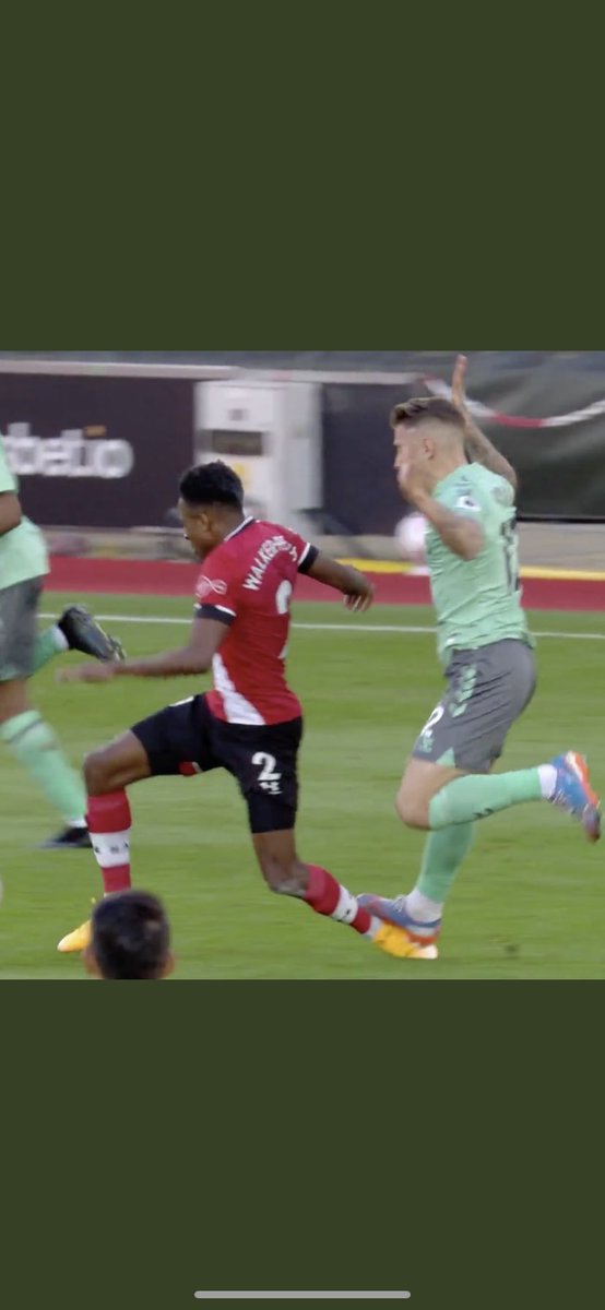 Anyone else still trying to work out how so many people think this isn’t a red card just because he put his hands out to make it look like it’s not intentional? #SaintsFC #Digne #KWP #redcard <a href="/SouthamptonFC/">Southampton FC</a> <a href="/KWPeters/">Kyle Walker-Peters</a> <a href="/OfficialFPL/">Fantasy Premier League</a>