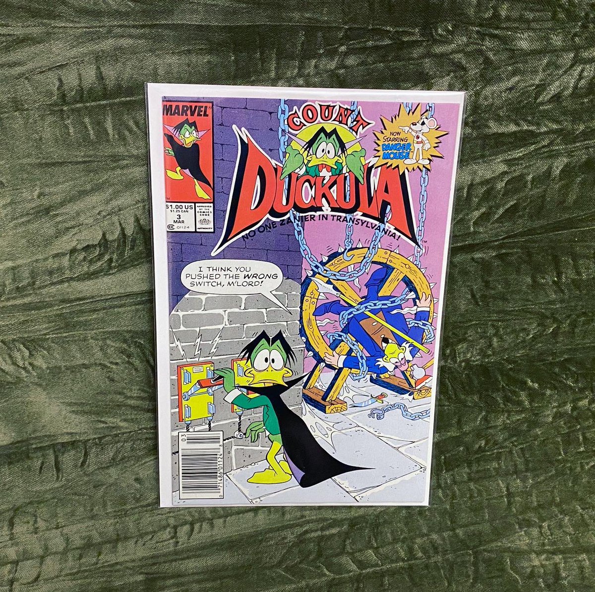space_comics's tweet photo. Count Duckula!! Halloween Bundle this year!! 
.
#countduckula #countduckula30thanniversary #halloween #duck #comics #comicbooks #comicbookstore #dracula #marvelcomics #marvel #nerdlife https://t.co/zlimKWDf1l