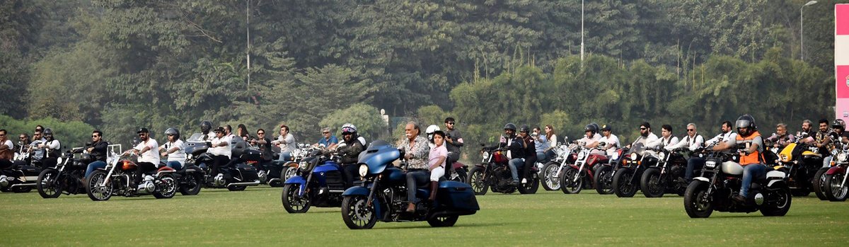 pinktoberpk's tweet photo. #PoloinPink
Pre-Event Match Activity # 1
Harley Davidson Bikers at @LahorePoloClub
@BrightoPaintsPK @IndigoHHS @mromeraftab
#PinkRibbon #breastcancerawareness #lulusar #lahorepoloclub #BrightoPaints #HappyCowCheese #HogPakistan #KlockWork #ngentslahore #GeoNews #Fm91 https://t.co/gSiET8JtYU