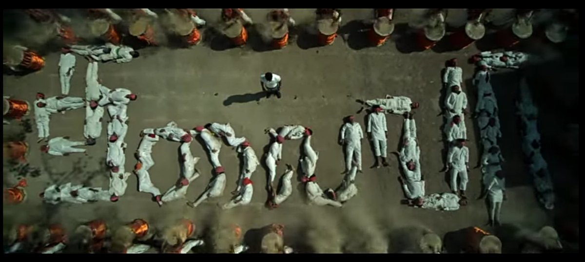 godsonbadeyes50's tweet photo. This Two Frame 🔥❤️

Pure Goosebumps Moment for #Thalapathy Fans 💯🔥❤️🙏 https://t.co/m8tXim7jgz