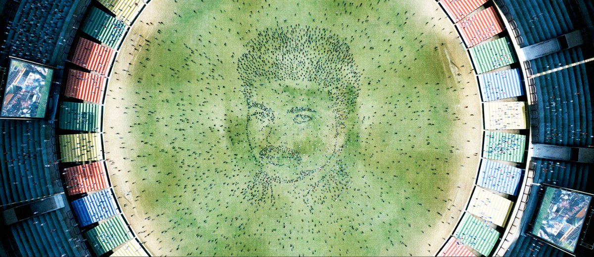 godsonbadeyes50's tweet photo. This Two Frame 🔥❤️

Pure Goosebumps Moment for #Thalapathy Fans 💯🔥❤️🙏 https://t.co/m8tXim7jgz