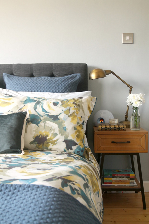 Attempting to get into a better bedtime routine? I'm sharing my five top tips to get a good night’s sleep >>> ow.ly/vzGM50wbvZl