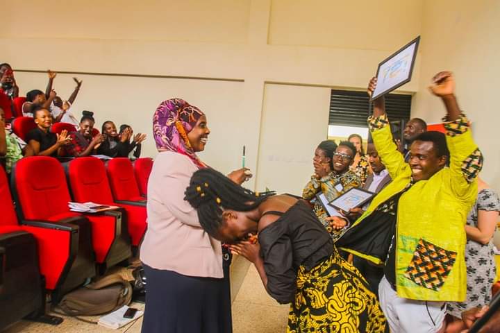 KibajjoBoy's tweet photo. "The Journey is never easy but we have to start somewhere to reach the destination of our Dreams"πͺπΌπͺπΌβ€οΈ
@FashionsKimuli Scooping 2018 @ye_community award was fundamental, @asha11al @ShamimNaluyima @NamujjuJuliet, can testify.
#Winning #NeverGiveUp #morningmotivation #truehustle https://t.co/pjmSrxdLtF