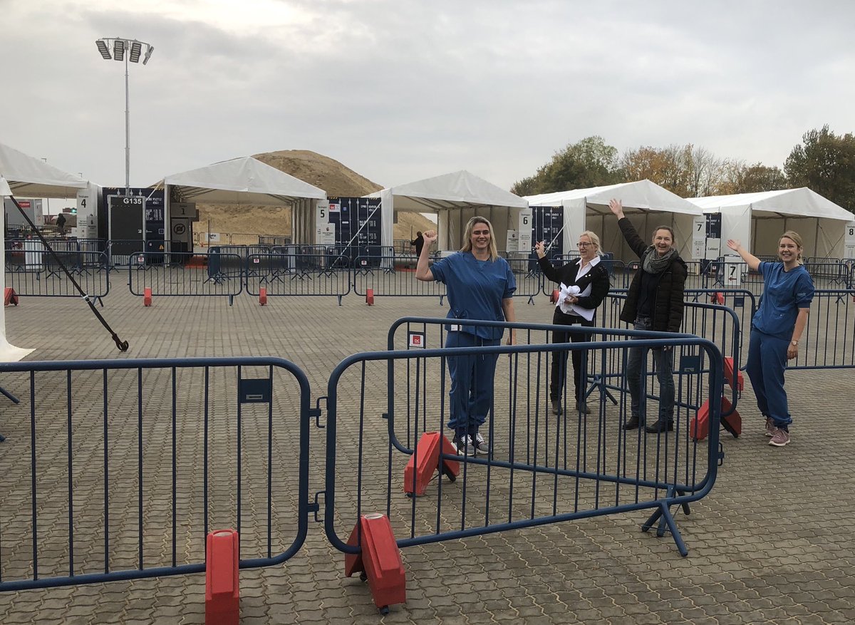 De superseje ledere af det nye Aarhus testcenter med daglig kapacitet på 5000 podninger er klar til første person om 3 min - superflot indsats #COVID19dk #sundpol #auh