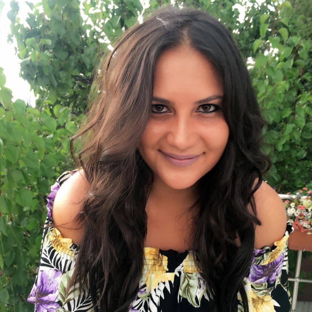 JoyFM's tweet photo. "@melisdenizyolcu ile #EasyWorkDay" ufak bir molanın ardından her zamanki gibi hafta içi her gün saat 15.00'te!
Bugünü ve tüm haftayı keyifli bir şekilde geçirmek için kulağın bizde olsun 🤗
https://t.co/pQUIxlDBzo #Karnaval #JoyFM #joy #music #instamusic #goodmusic #realmusic https://t.co/cJiCAKfJOE