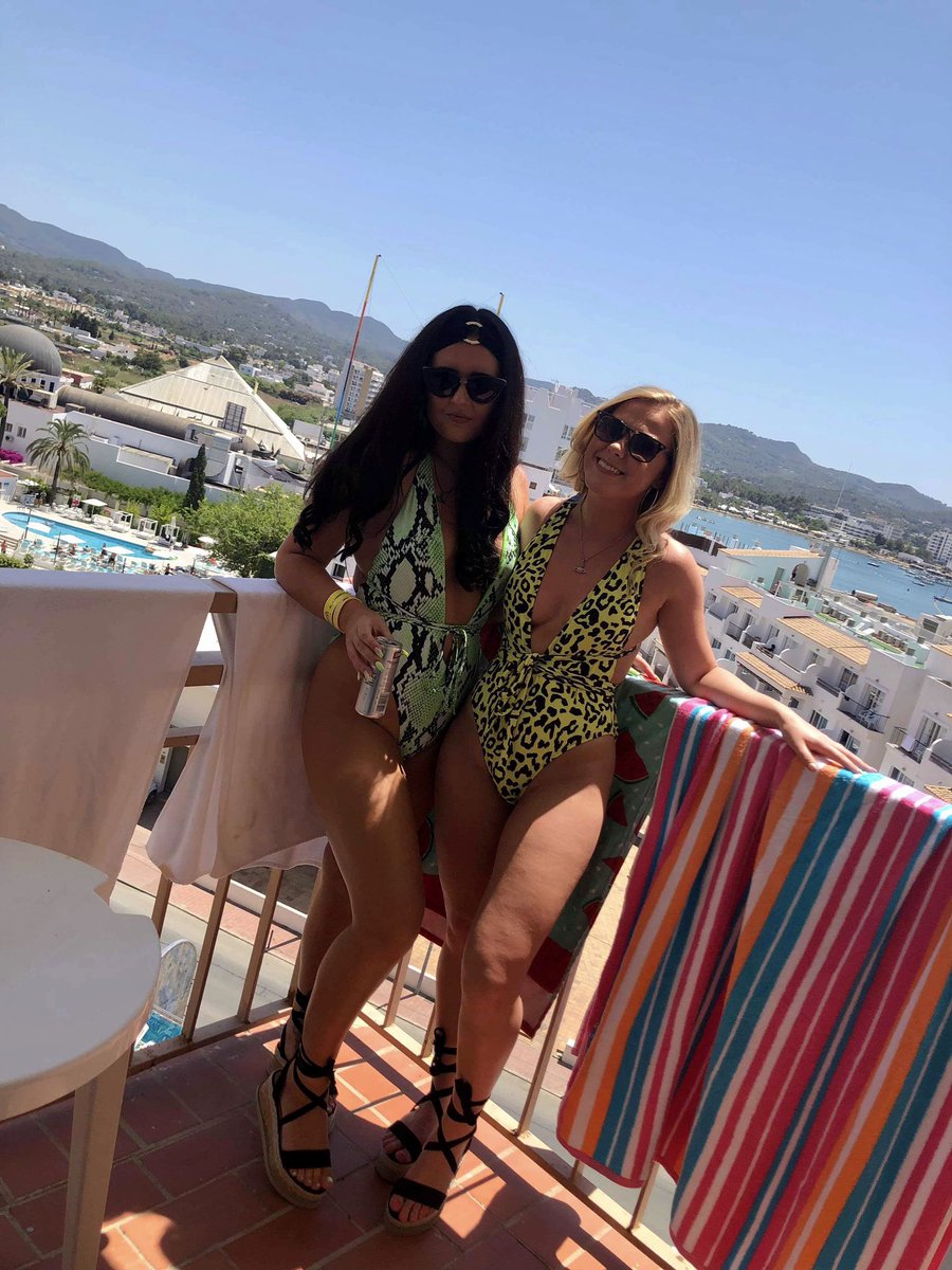 abidolanx's tweet photo. @chloe_hassan happiest birthday ma gal💜 hope you have the best day, can’t wait too celebrate Saturday 🕺🏻 love you! https://t.co/3lZQ1G7tD7