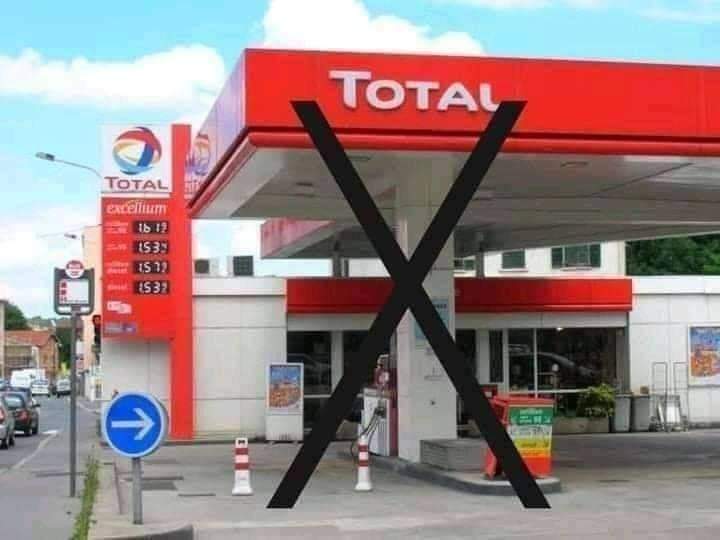 Rabinakhan78's tweet photo. Boycott French products as they support blasphemous content on government level...

Lefèvre Utile, better known worldwide by the initials LU, is a French Biscuit Brand.

Total SE is a French multinational oil and gas company.
#ShameOnYouMacro 
#boycottfranceproducts https://t.co/eJICoS6d4B