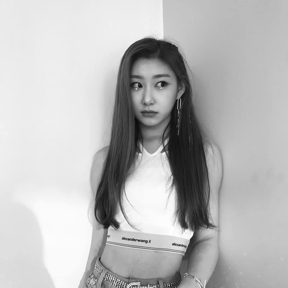 5IMPHONY's tweet photo. ㅤㅤ🎼 ․ ․ ․ 𝖥𝗂𝗏𝖾 𝗏𝗈𝗂𝖼𝖾𝗌, 𝗈𝗇𝖾 𝘴𝘺𝘮𝘱𝘩𝘰𝘯𝘺.

ㅤㅤㅤㅤ◞ Sımphonч's *  updαte! #FirstLoveByAugustD + #FirstLoveRP.

[#CALÍOPE] Y para dormir, les agrego una gran canción, es preciosa. Llamada First Love, es una de mis canciones favoritas. ¡Felicidades! 🥰 https://t.co/scZB9zujOL