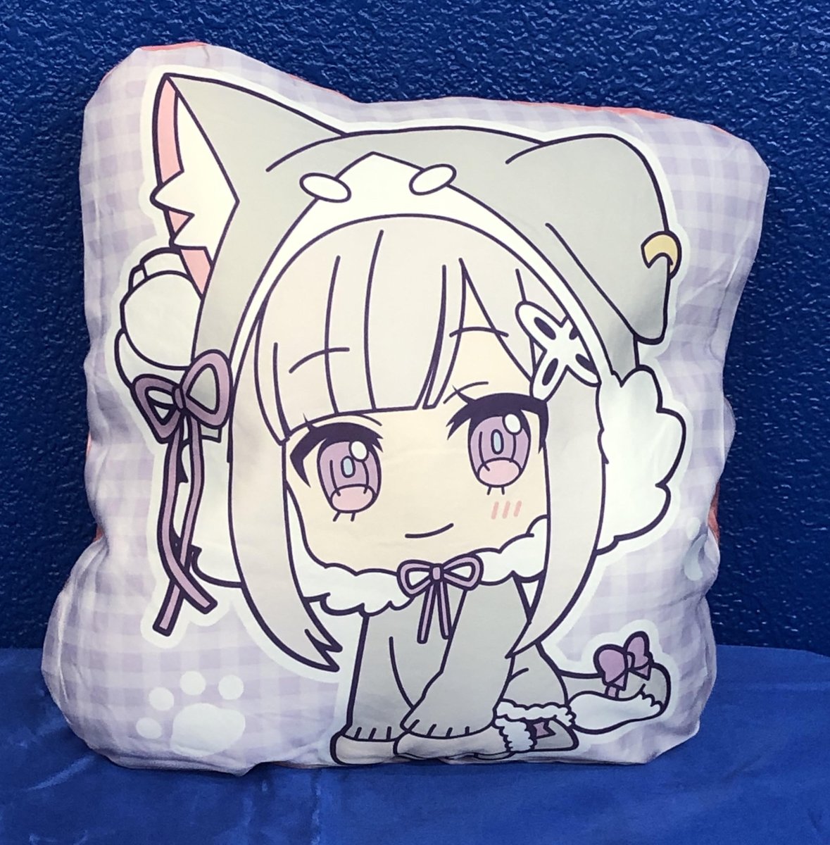 電話予約受付中 アニメイト秋葉原本館 商品情報 7階で開催中の Re ゼロから始める異世界生活 2nd Seasonオンリーショップ Re ゼロの聖域 アニメイト秋葉原 にて 猫まみれクッション エミリア ベアトリス が発売中です パックの