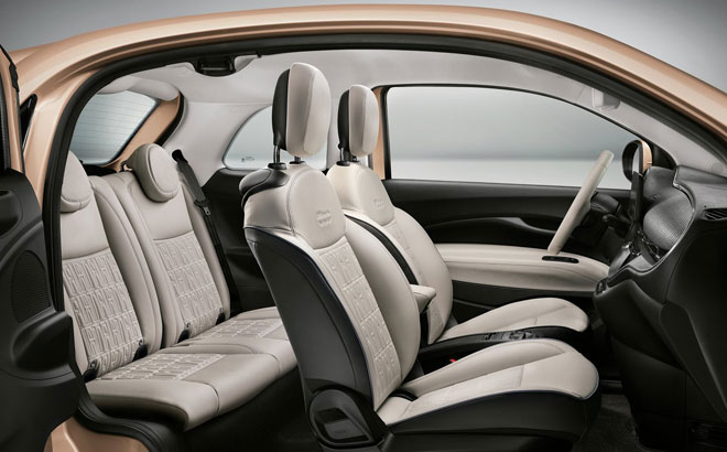 VidaPremium_web's tweet photo. El Fiat 500 3+1 se apunta a la moda de la tercera puerta tipo 'cochera' que abre en sentido inverso a la marcha, una solución práctica que facilita el acceso a las plazas traseras https://t.co/Tpzo1kWtzz @Fiat_es @Rosacaniego #fiat500 #Movilidad https://t.co/NGqhfWMVhh