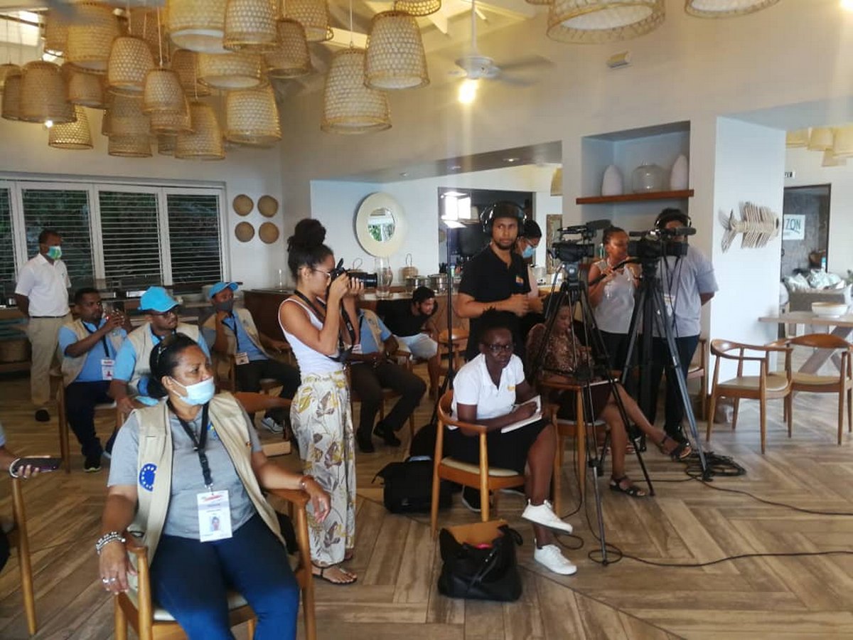 EASF's Elections' Observer Mission to the Republic of Seychelles issues a preliminary statement on the conduct of National Elections on Sunday 25th October 2020 at 1600 Hrs local time. After vote counting, Seychelles gets a new president. easfcom.org/index.php/en/