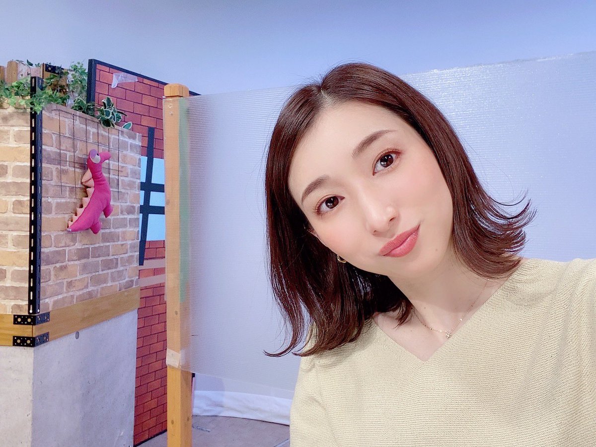 山田 桃子 フリーアナウンサー Newsday 明日は船橋競馬 後半キャスター担当です ハロウィンのミスド 買って帰ろうかな