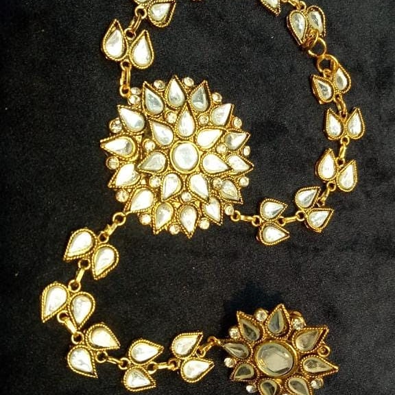 JewelleryDesig5's tweet photo. Beautiful Fancy Bangles
Affordable
Best Quality
#jewelrydesign #trend #style #fancy #gifts #gorgeousjewelery #bridlejewellery #artificialbracelet #artificialbangals #pakistanijewellery #angla https://t.co/Q3kCrKcbAC
