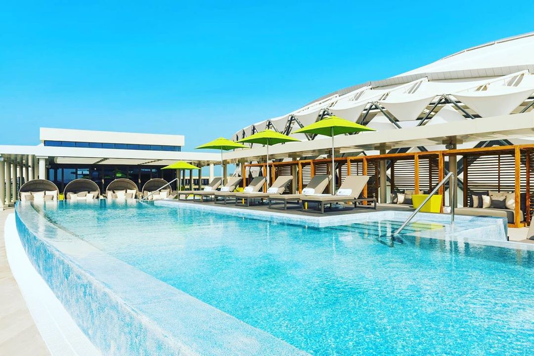 AlAinSquare's tweet photo. Need a break this long weekend? Looking for your next staycation? Escape with the poolside welcome back rate at @aloftalain . Stylish &amp; quirky, sassy &amp; savvy this bold new lodging is abuzz with the energy to discover. Visit #Aloftalain in Al Ain Square.
#inAlAinSquare #staycation https://t.co/xuDYb6QjFT