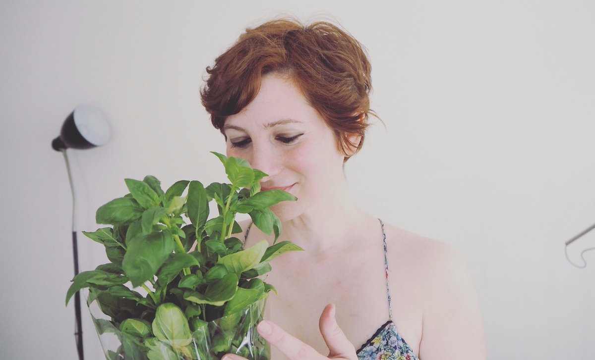 “How can our relationship with food can transform and activate us?”

This friday at 9am #cmtransit speaker is Aslihan Oguz . She’s currently working on bringing people’s relationship with food in the center of the sustainable food system discussion. Also we will bake ❤️