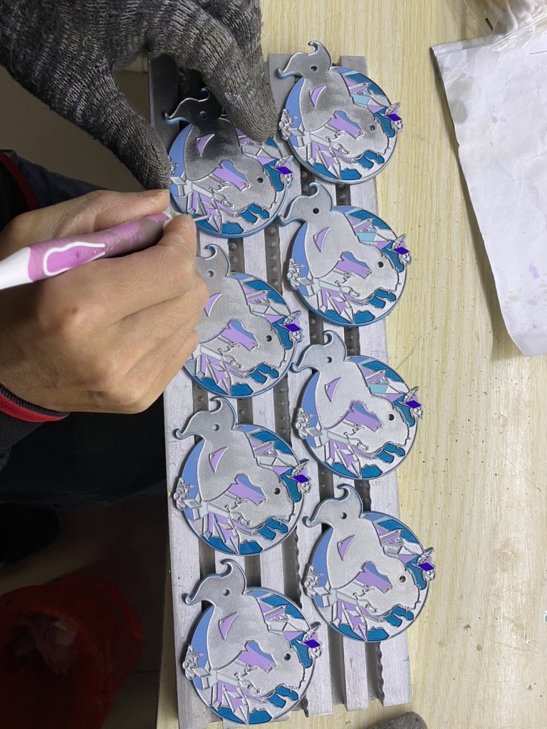custom_private's tweet image. Specializing in the production of customized, hard enamel needles, paint needles.