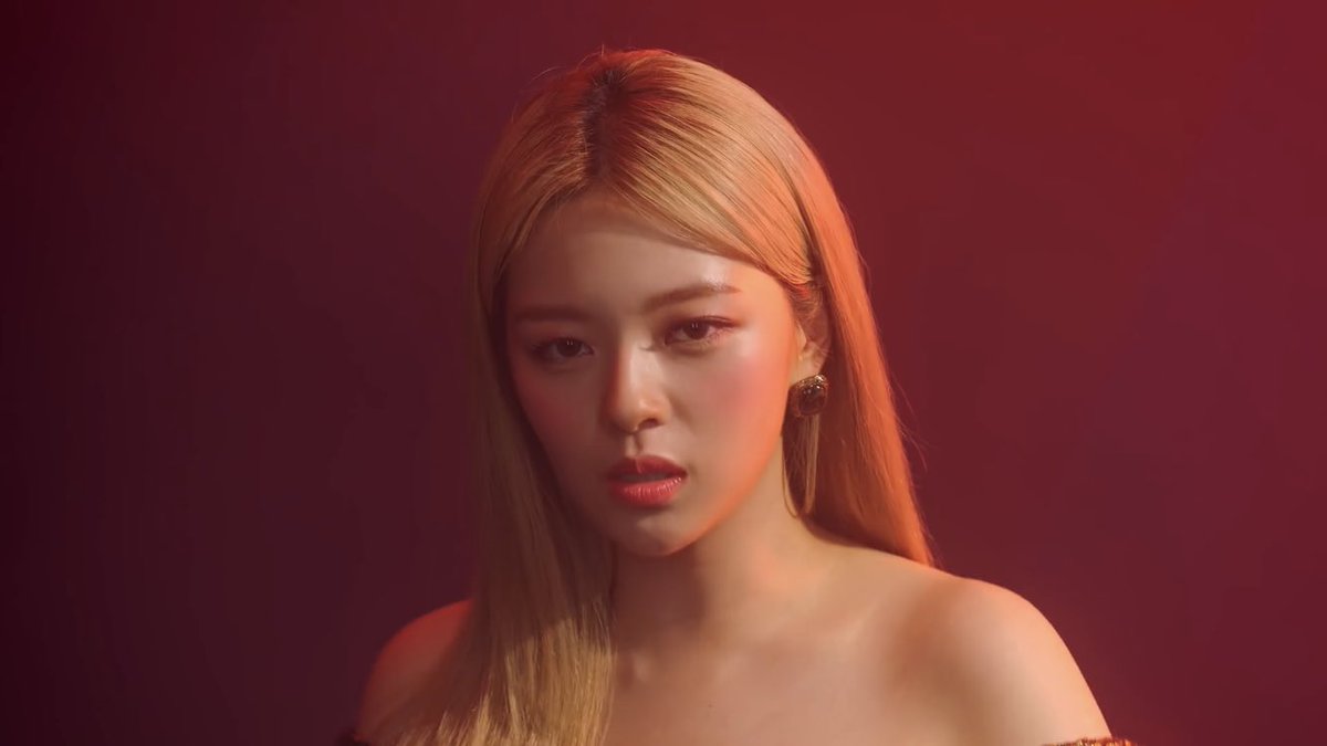 myjeongarchives's tweet photo. VISUAL QUEEN https://t.co/aADOhsgJhz