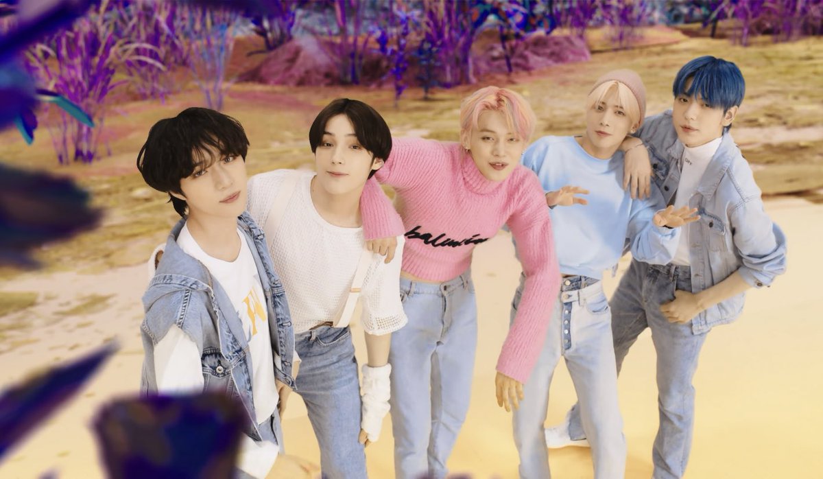 группа tomorrow x together.