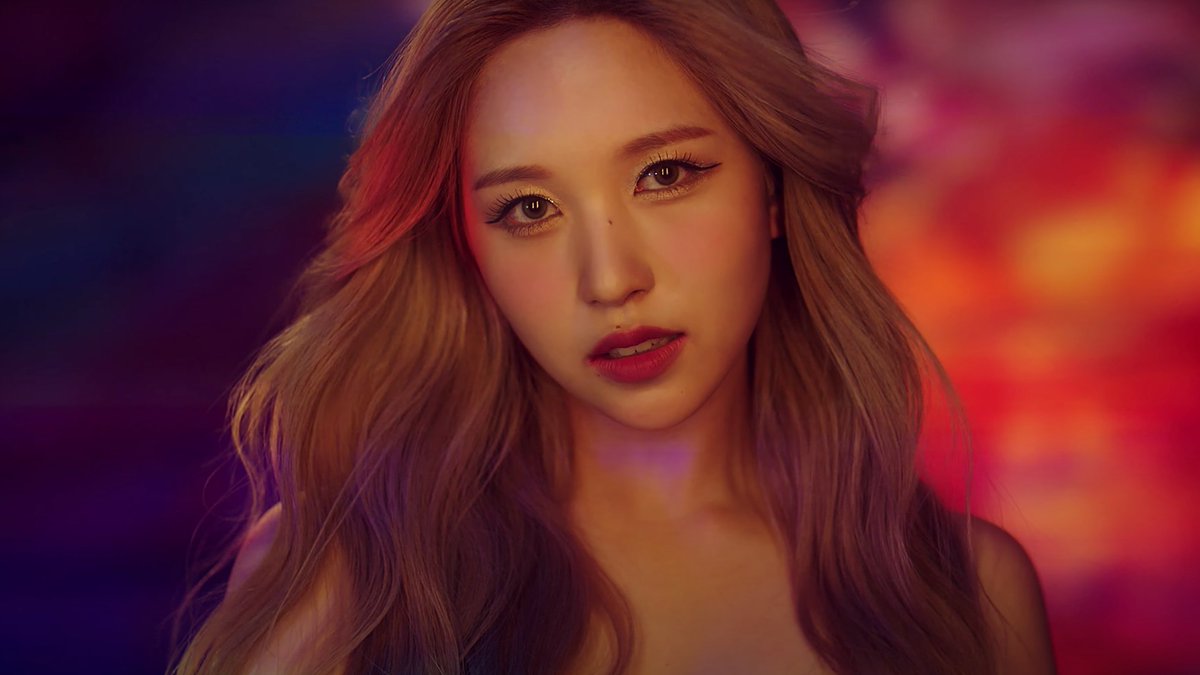 choutzuyu99's tweet photo. she's really insane for this.
#TWICE_CANT_STOP_US 
#트와이스_아이캔트스탑미_컴백 https://t.co/NpVQls3pzY