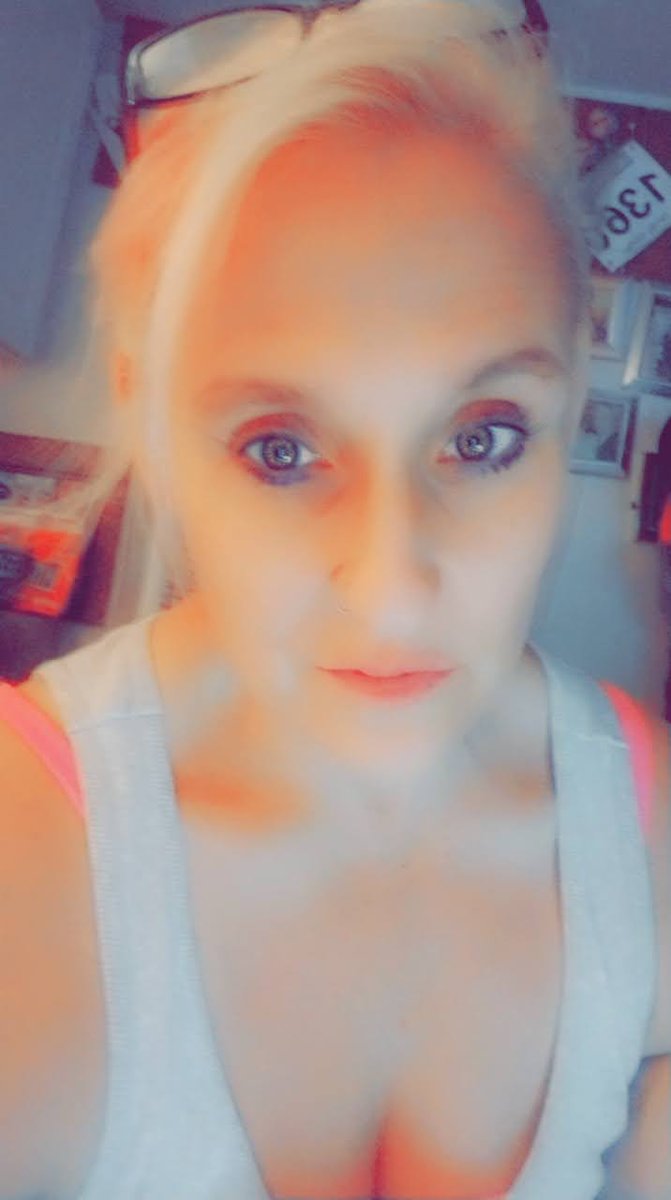 Tif_knee's tweet photo. @Solis_am_87 Im tired. So mentally tired. But alive and breathing! Amen sista lol https://t.co/QOvcK9YWhD