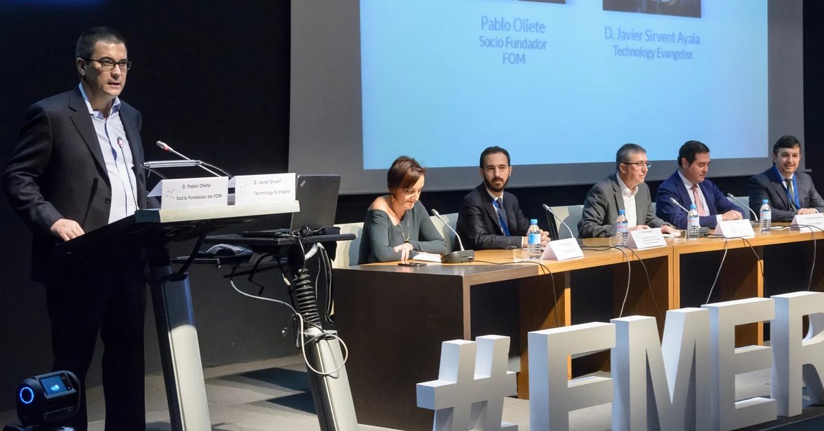 ForoEmergentes's tweet photo. FORO EMERGENTES | #emergentes20
El Congreso de Tecnologías Emergentes se ha convertido en uno de los foros más importantes para desarrollar el ecosistema de las tecnologías emergentes para la industria. 
ℹ️ https://t.co/Gg2gpbe0GV https://t.co/uOKaJdQ3RQ