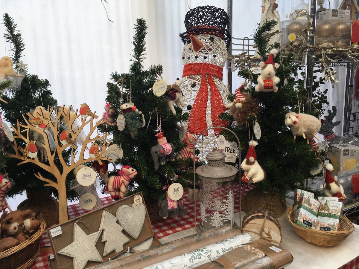 OvertLocke1's tweet photo. 🎅🎄🤶Our Christmas room is now open!!! Here's a sneak peak of what's in store. #christmasiscoming #Christmas #shoplocal #Somerset #christmasshopping #christmasdecor https://t.co/sEXBUg1CFO
