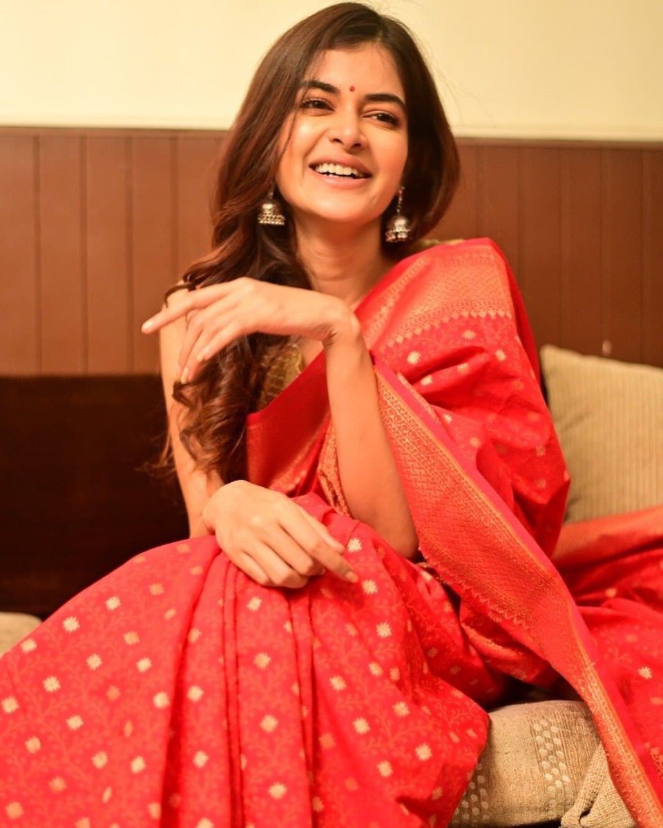 Calcutta_Times's tweet photo. Here’s wishing actress @madhumitact a very happy birthday! https://t.co/tNW5kRxiYa