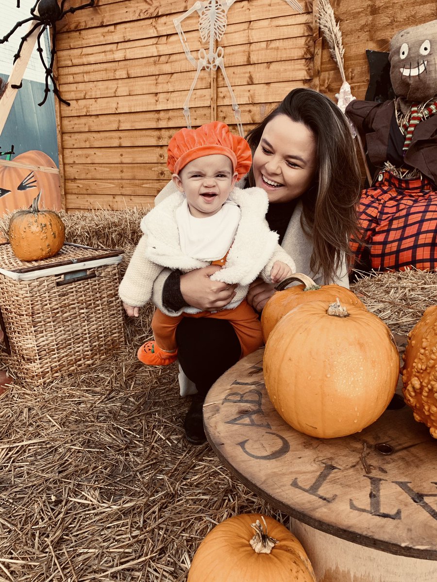 MissSigTweets's tweet photo. You’ve got to pick a pumpkin or two... #halfterm #spookyseason https://t.co/Ib2JtT4hF0