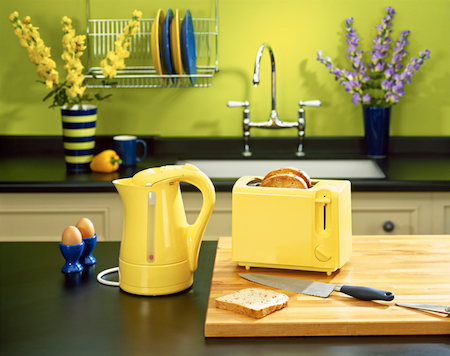 Retro Colors Make a Comeback: What's Hot in Decor Right Now rismedia.com/ace2-branded/r…
