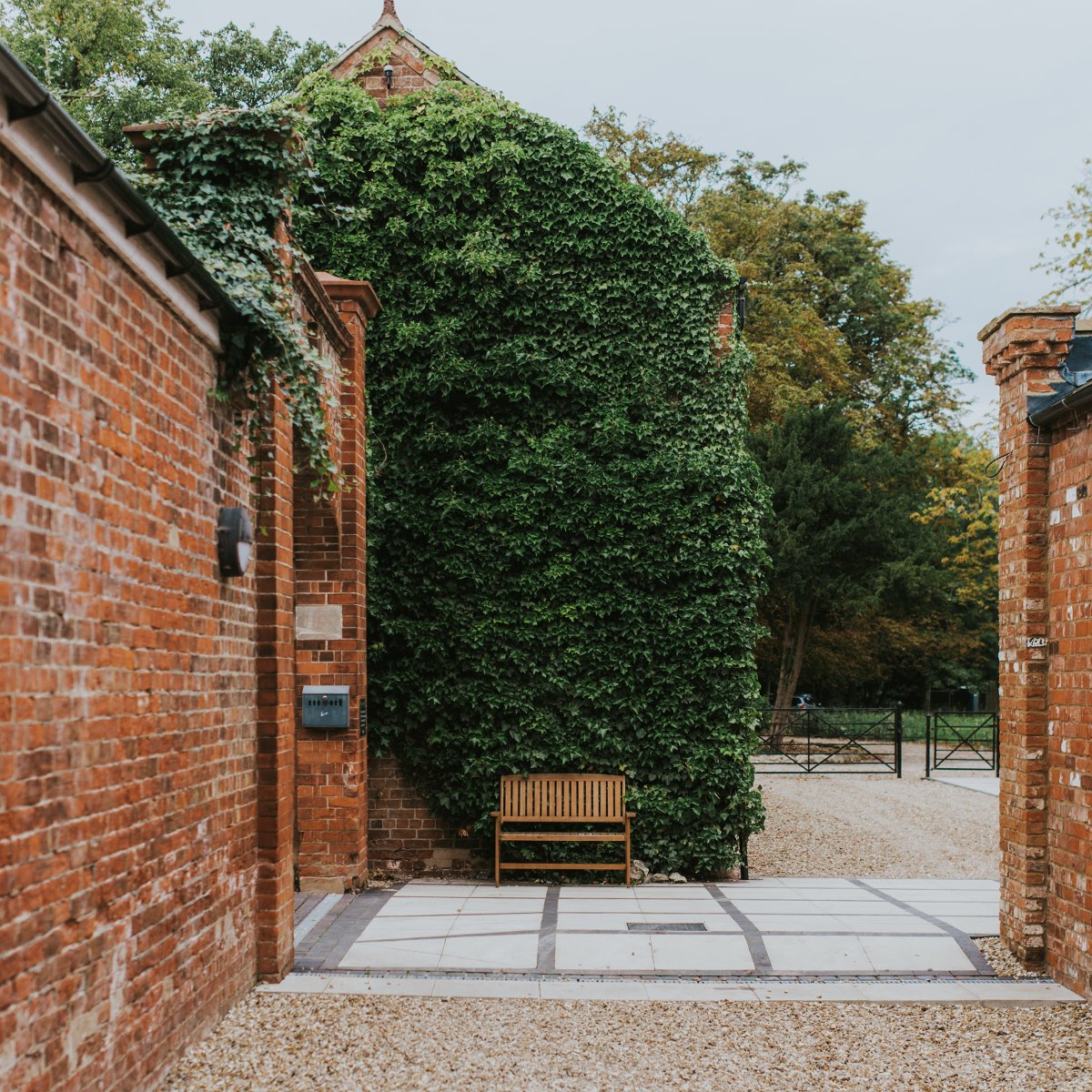 Whether you want to splurge or save, you can enjoy a weekend with us. There's one weekend left to take advantage of our current overnight offers - Lincolnshire Escape; Dining Escape; and Exclusive Escape. From Β£65-Β£230 per couple. For all the details visit https://t.co/AsvZTdyd9r https://t.co/y6yzJQcG0H