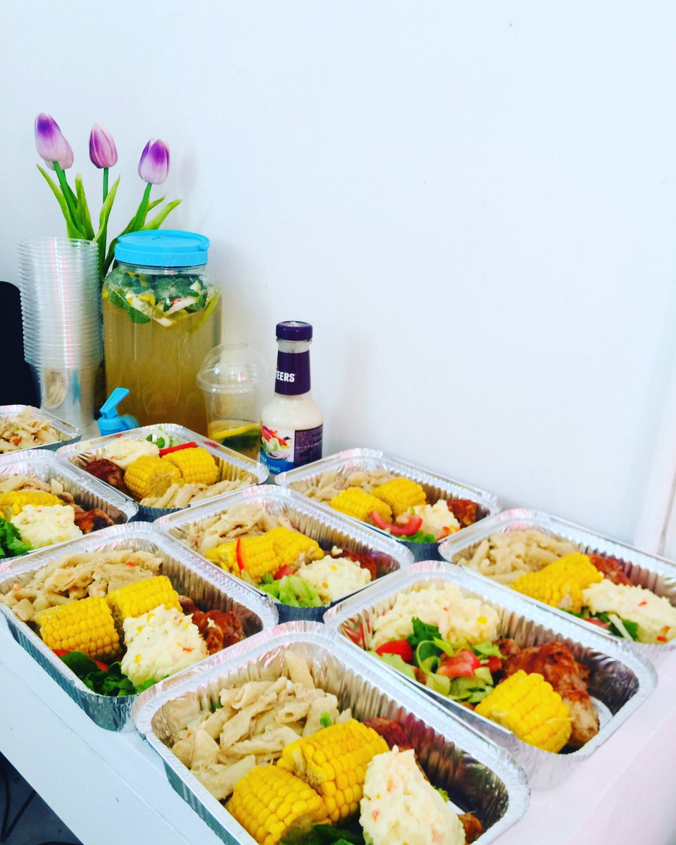 ace_chefs's tweet photo. The first feast! Enjoy our Saturday meals with this complementary lemonade 
#acechefs #feastonthis #lemonade #pushaBW https://t.co/IZC1ElgXC0