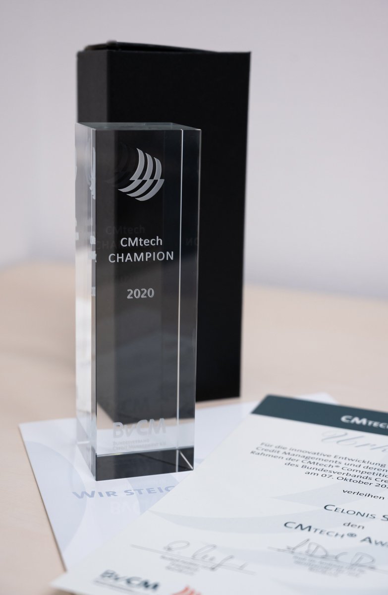 Celonis's tweet photo. Tolles Event und Competition beim Bundesverband Credit Management letzte Woche. Und noch besser: Celonis Solution Engineer @David_Rhein hat den Pokal '"nach Hause bebracht" 😀👉🏆 #bvcm2020 #cmtech #competition #celonis #hamburg #creditmanagement https://t.co/I0bqkJOaba