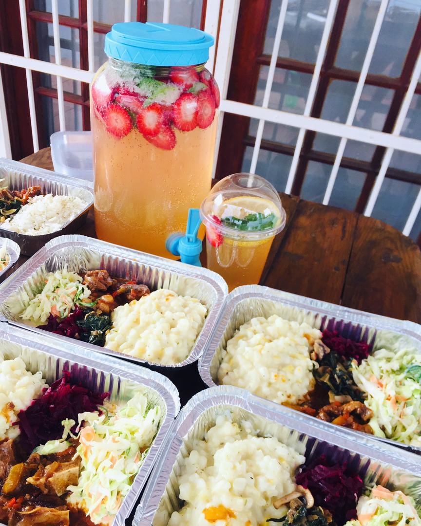 ace_chefs's tweet photo. Sundays are for hearty meals,and we always make sure! The Ace Way. #acechefs #acefood #feastonthis #pushaBW https://t.co/p6FLeqLAcJ