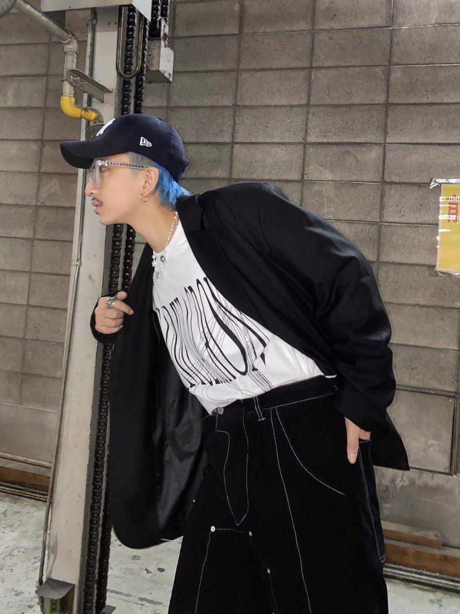 DOG_OSAKA's tweet photo. ïŒ
#dogstyling
________________________________
.
jacket :ăTKYE STUDIOă
Line shoulder jacket
„16,800-
.
tops :ăATTEMPTă
PRINTING TEE
„9,800-
.
bottoms :ăTKYE STUDIOă
Water wash line pants
„13,800-
đ https://t.co/UkJ05HHGyQ https://t.co/f2v9ezt0IH