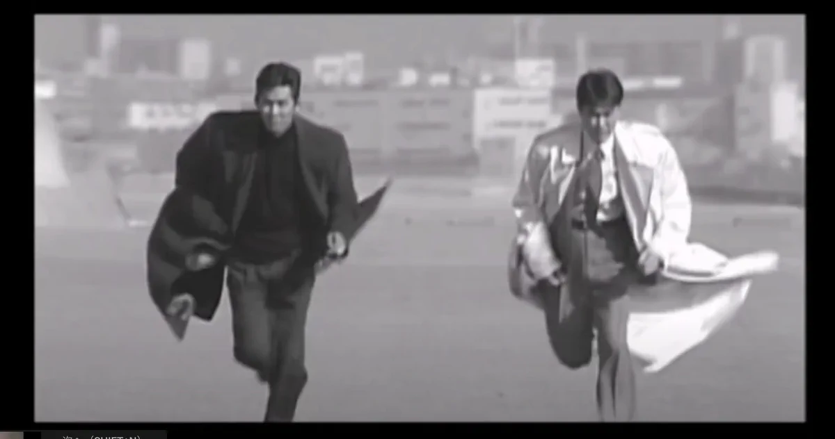 80・90年代の少女漫画での“肩幅の謎”を問う方！こちらをご参照ください。