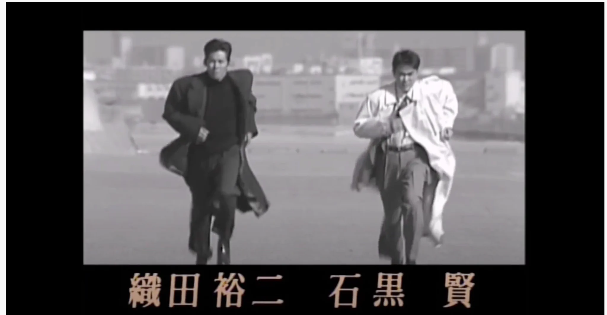 80・90年代の少女漫画での“肩幅の謎”を問う方！こちらをご参照ください。