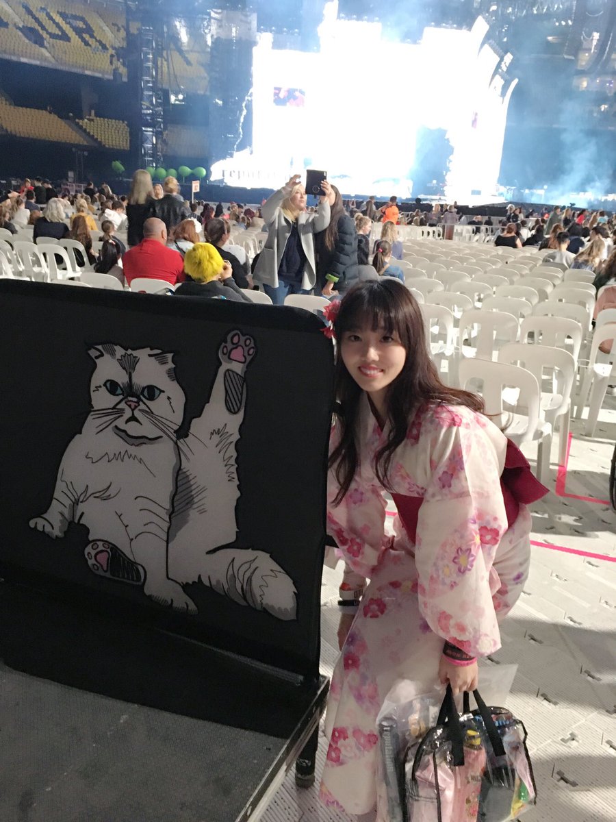 moeka_swiftie's tweet photo. Happy 2years of #RepTourMelbourne π¦πΊππ My first travel abroad was so amazing thanks to her show!! And I was so happy to meet many international swifties π₯°π₯° It is a special memory for me β¨β¨ @taylorswift13 @taylornation13 https://t.co/ojq9k9eU3S