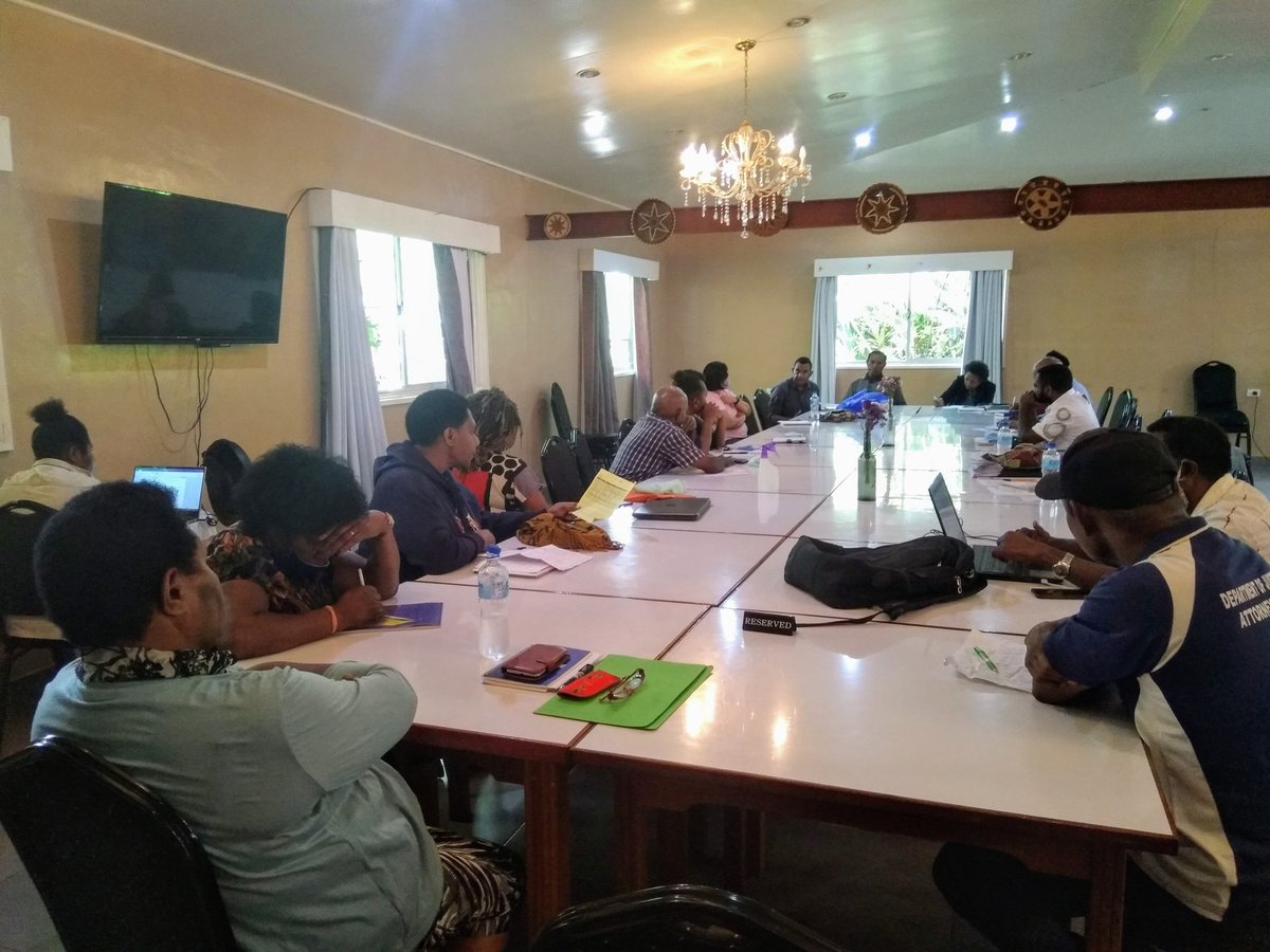 FemiliPNG's tweet photo. Last week our team participated in the EHP #FSVAC meeting in Goroka. We had the opportunity to meet stakeholders and discuss the activities to be implemented through the #UN_Spotlight_Initiative. We appreciate the welcome and look forward to working with them in the next 15months https://t.co/AJBnWzELO6