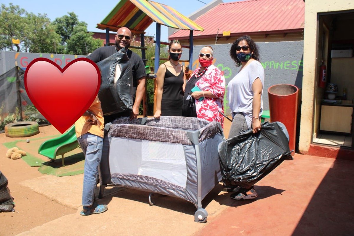 blackdoeksa's tweet photo. A heart-felt thank you to Zenia Constance who heads up our Faith based organizations, our founder Kelleigh James and the rest of the BDM team for securing these much needed resources for our local safe house in Eldorado Park. #BlackDoekMovementSA! https://t.co/FzxBQOt8A9