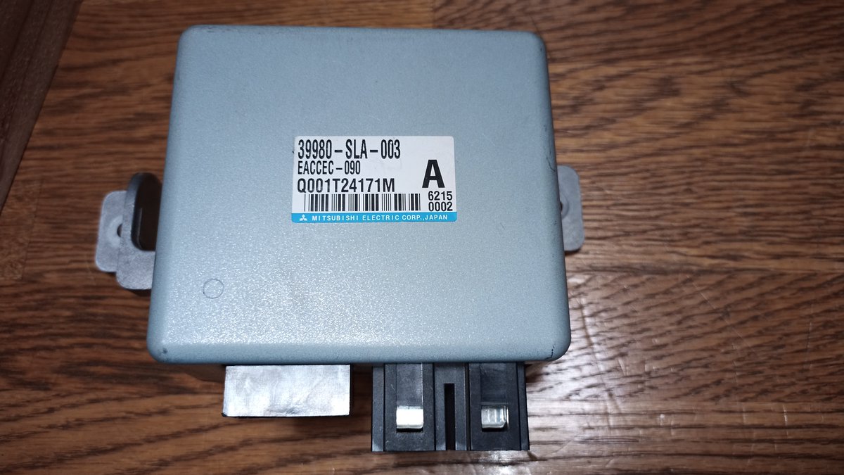 萌葱 Esシビックにzcスイスポのパワステコンピュータを流用してみる実験 コネクタが一緒と書いてるみんカラの記事があったので ダメ元で試してみたら Epsランプが消えてめっちゃテンション上がった